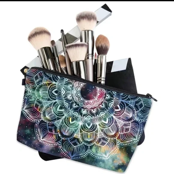 Vintage Mandala Pattern Zipper Cosmetic Lightweight Travel Bag Blue and Teal - Picture 5 of 6